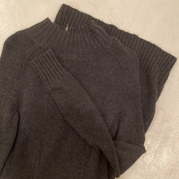 BCBG Merino Wool Cashmere Blend Turtleneck Sweater Dress - Picture 6 of 7